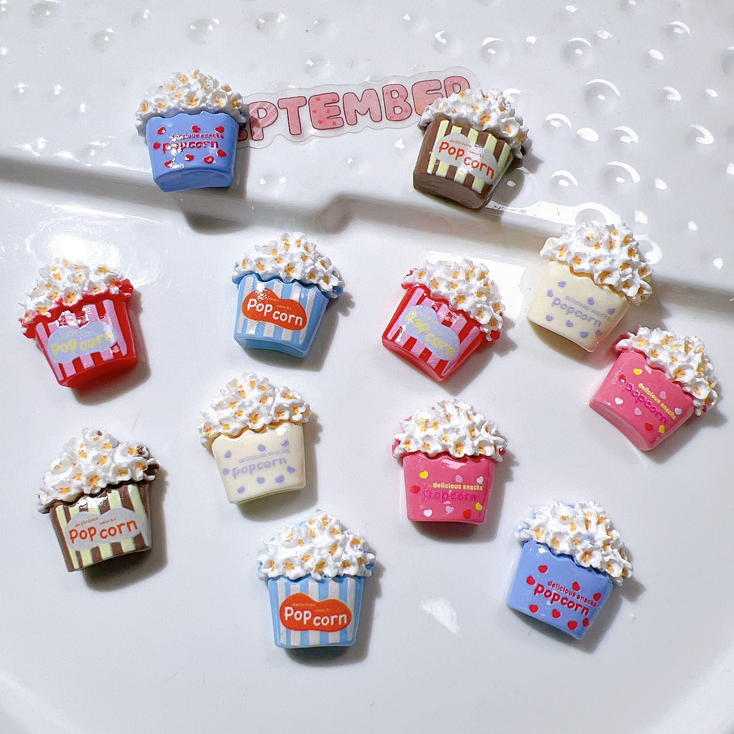 Wholesale 20pcs/pack resin accessories diy handmade material shoe flower cream glue